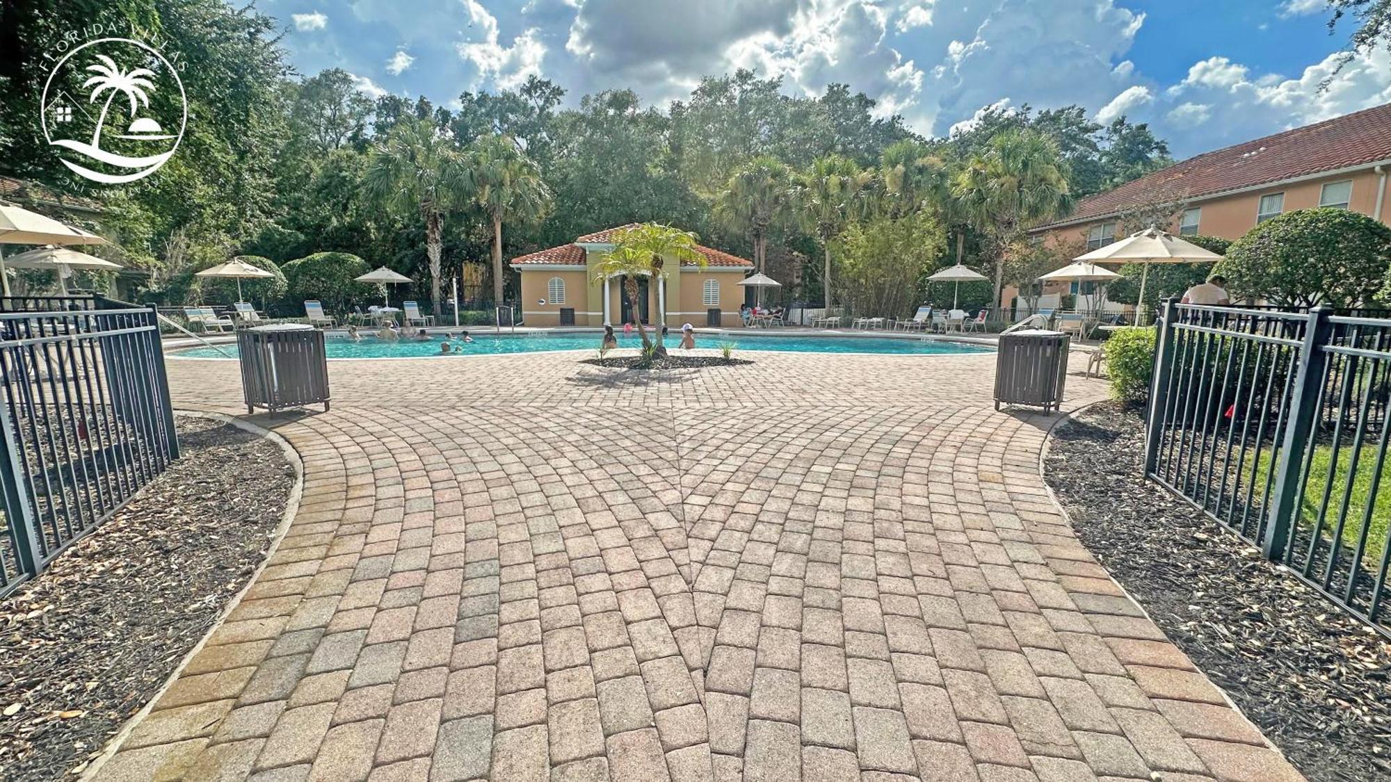 Compass Bay - Close To Holiday home